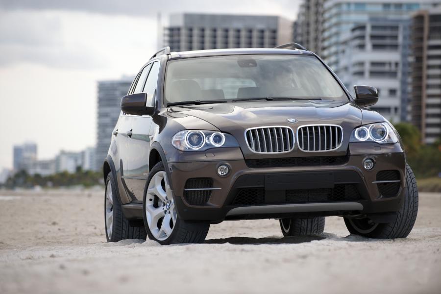  BMW X5 xDrive 5.0i 2010 года  (фото 108 из 142)